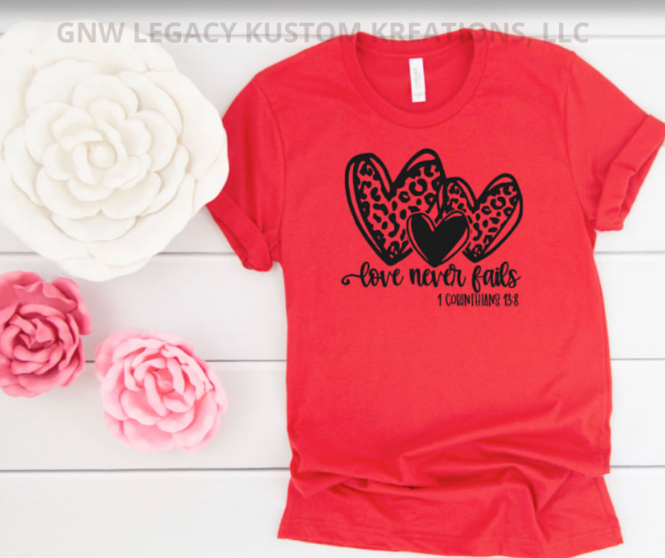 Three Hearts - Love Never Fails, Women's T-Shirt